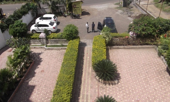 Pune Cabin | Samruddhi and Shree Inn Lodge