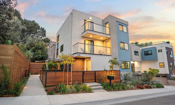 Point Loma Heights House | San Clemente St Buyout - 2124 & 2126