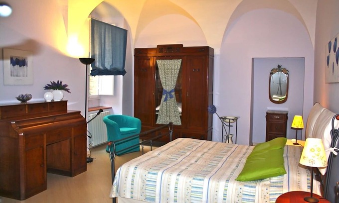 Siena Historical Center Apartment | SAN DOMENICO - Two Bedroom Apartment, Sleeps 5