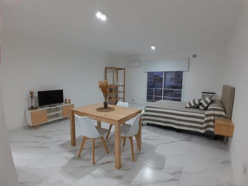 Santa Rosa Apartment | San Martín - Amplio Monoambiente Céntrico