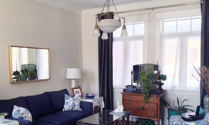 Bracondale Hill House | Sanctuary in the city, quiet neighbourhood, lovely gardens. Steps to transit.