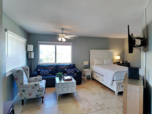 Holiday Beach House | Sand Castle Villas #12