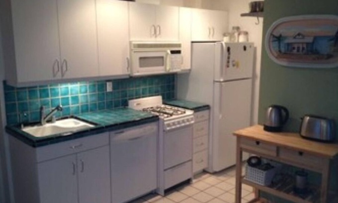 Gas Lamp Section Apartment | Sand Section Patio Apartment