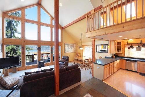 Hood River House | Sandbar Haven