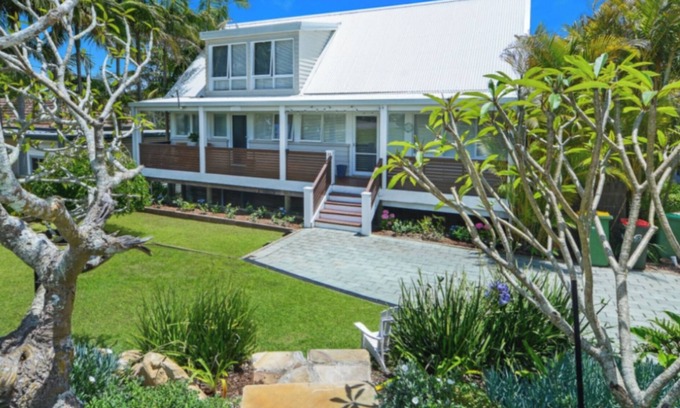 North Avoca House | "Sandcastles" - A gorgeous Hamptons style beach house at North Avoca