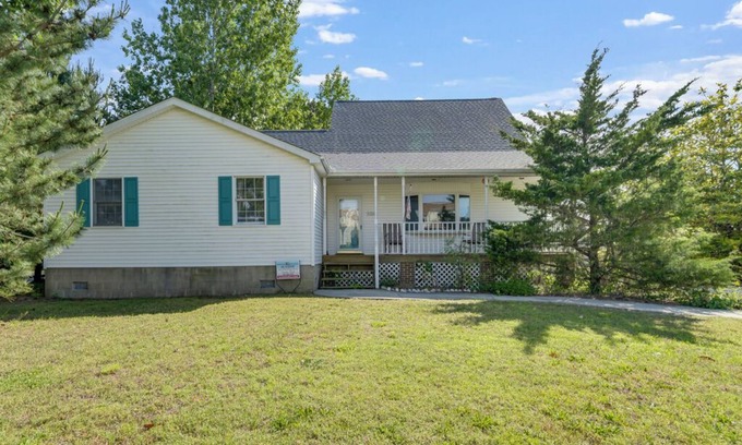 Deep Hole House | Sanderling on Chincoteague - Dog Friendly!