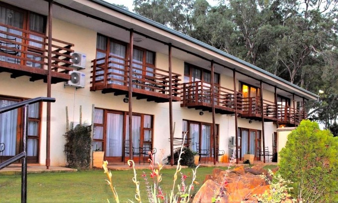 Okhahlamba Hotel | Sandford Park Country Hotel