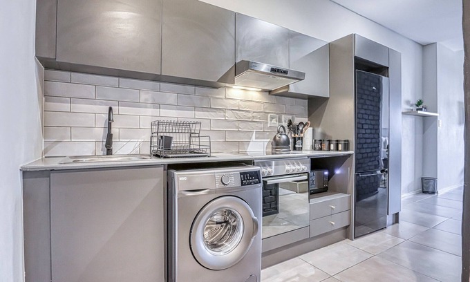 Sandown Apartment | Sandton apartment at Blackbrick one.