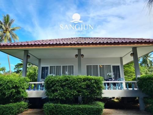 Phongprasan Resort | Sangjun On Beach Resort