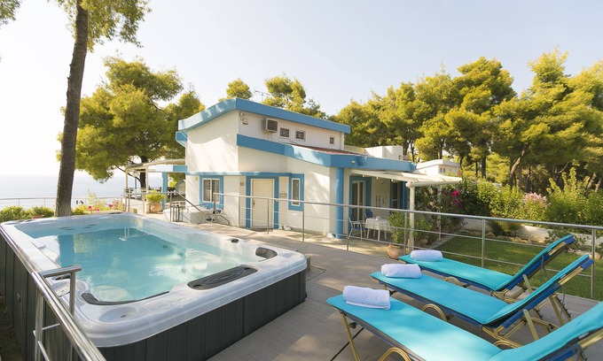 Sane Villa | Sani Beach Gallery Villa, your next family/friends vacation!