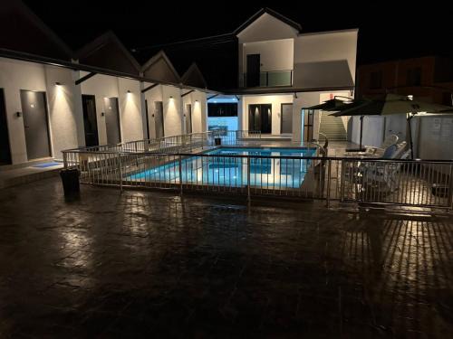 Batu Rakit Resort | Santai TTS BATU RAKIT