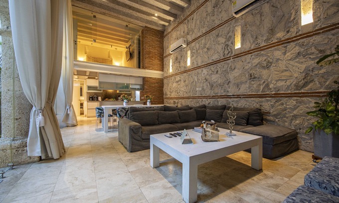 Centro Apartment | Santos de Piedra Exclusive Home