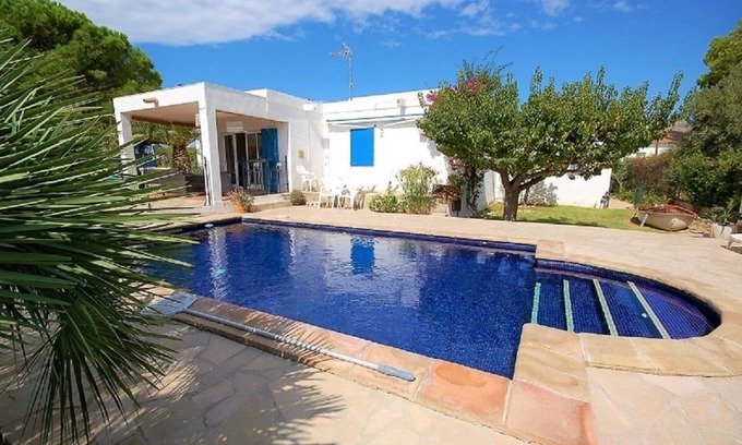 Calafat Villa | SAONA VILLAS (VN PULCO): villa 8 people, private protected swimming pool