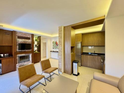 Faraya Apartment | Sapa - 2-BR w Terrace in Faraya