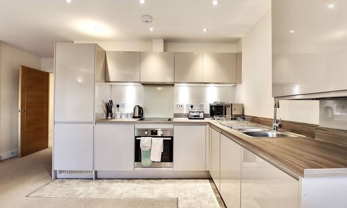 Chelmsford Apartment | Sapphire Serviced Apartment