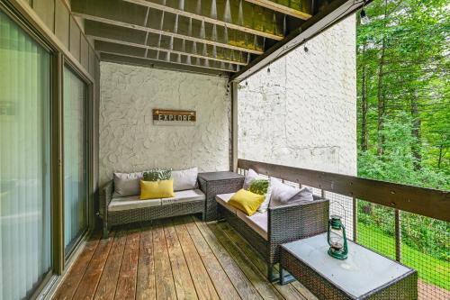 Sapphire Apartment | Sapphire Valley Condo with Pool and Lake Beach Access!