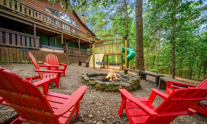Broken Bow Cabin | Sasquatch Hills | Nestled on a 2 acre wooded hillside lot in National Forest