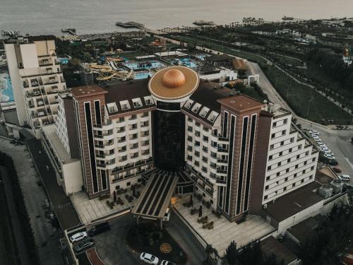 Lara Hotel | Saturn Palace Resort