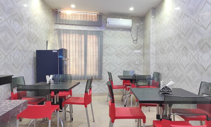 Sualkuchi Hotel | Sawkmie Hotel