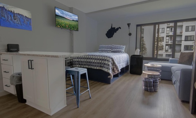 Snowshoe Condo | SC 2217: Cozy Winter Nest | Modern Studio with Fireplace & Easy Slope Access