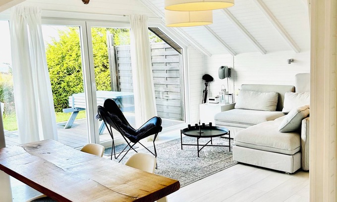 Kosel House | Scandi house with garden, hygge & slime view