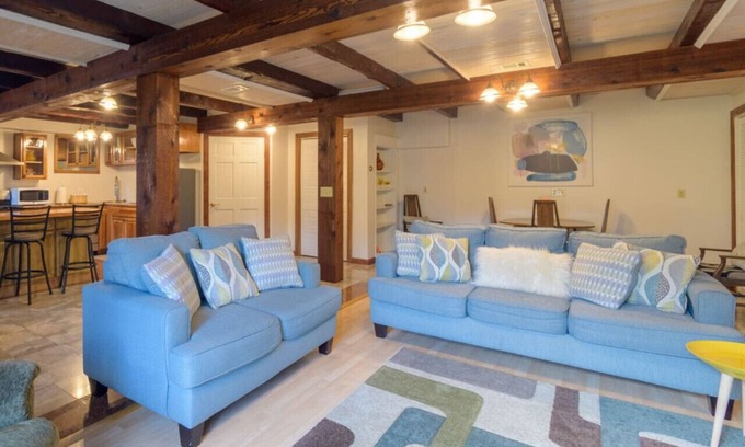 Pittsford House | Scandinavian Comfort in Pittsford Barn!