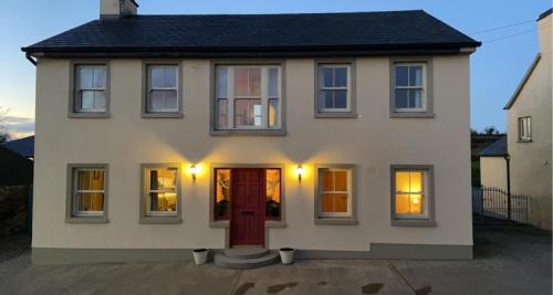 Labasheeda House | Scenic Estuary Way 3-Bed Home in Labasheeda