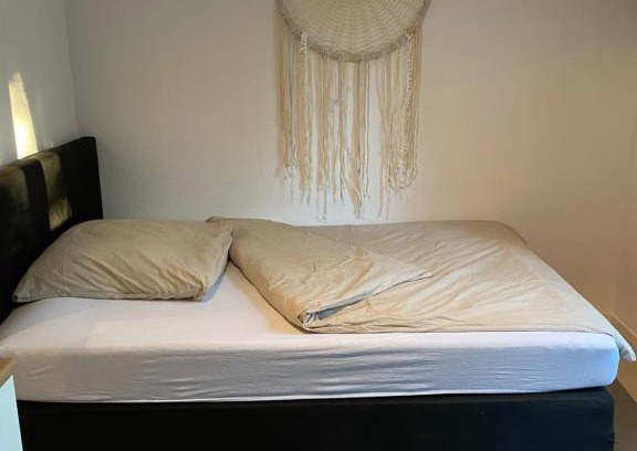 Goeppingen Apartment | Schöne moderne renovierte Einliegerwohnung mit Terrasse