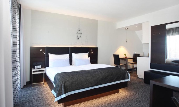 Ludwigsvorstadt-Kliniken Hotel | Schiller 5 Hotel