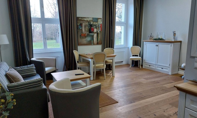Hohendorf Apartment | Schloss Superior Suite - Hohendorf Castle