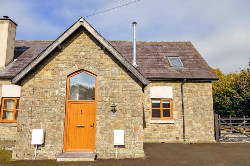 Llandeilo House | School Lodge