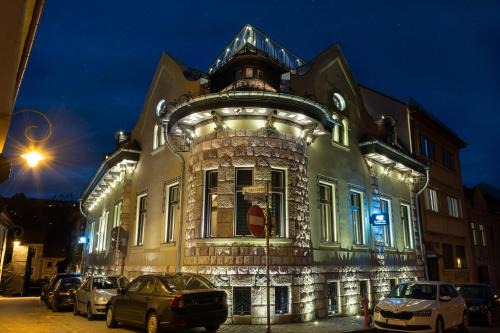 Brasov City Centre Hotel | SCHUSTER Boarding House