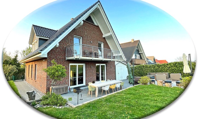 Schoenhagen House | Schwalbennest - vacation with the whole family - 450m to the sea - unobstructed view