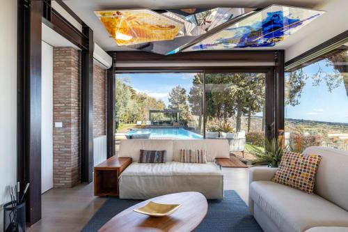 Ragalna House | Scialaj Villa di lusso sull'Etna con piscina e vista mare