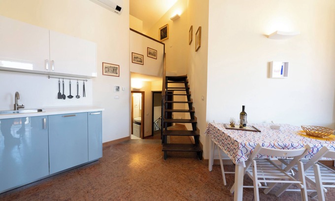 Scilla Apartment | Scilla appartamento Marina Grande solo 40 mt dal mare (appartamento Vulcano)