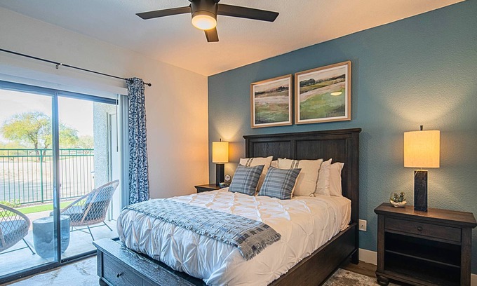 Kierland Condo | Scottsdale 2BR retreat w/hot tub & BBQ patio