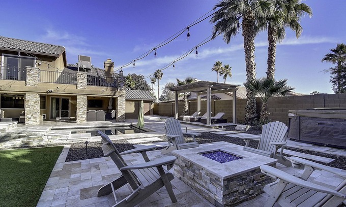 Sunset Ridge House | Scottsdale Kierland Compound w/Large Hot Tub!
