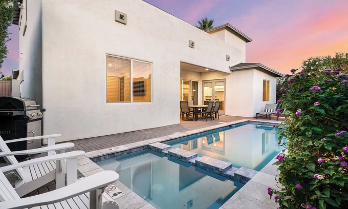 Southwest Village House | Scottsdale Stunner - Luxe Stay Near Old Town