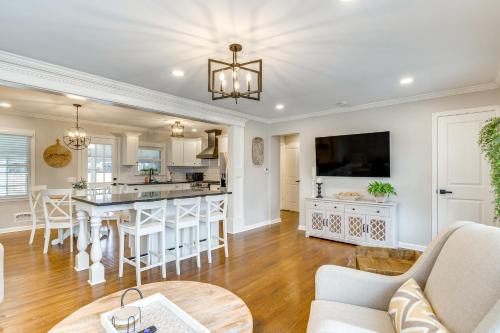 Westerville House | Screened Patio and Fire Pit Modern Westerville Home