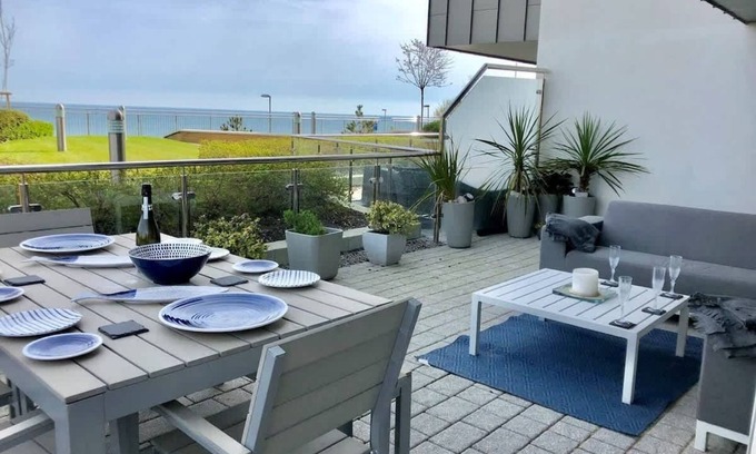 Bournemouth City Centre Apartment | Sea Breeze - Close to Bournemouth Beach