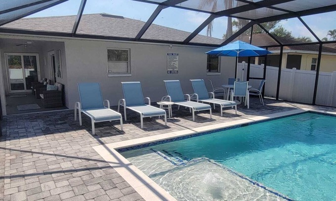 Naples Park House | -Sea Coast Living At it's BEST, Heated pool, near beaches, shops, restaurants