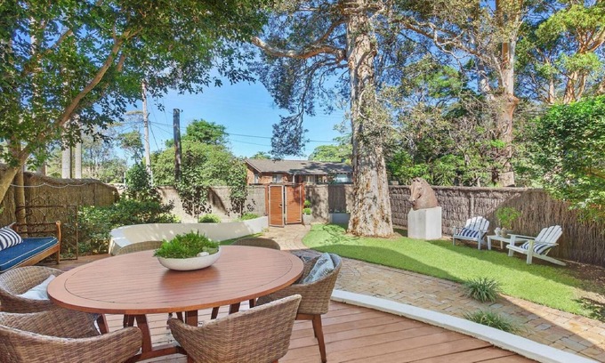 North Avoca House | SEA LA VIE | Close to beach , WIFI | Acccom Holidays