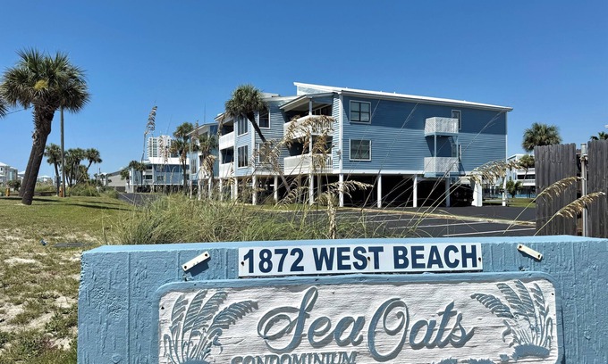 Gulf Shores Condo | Sea Oats C203 2 bedroom/2 bathroom pet friendly