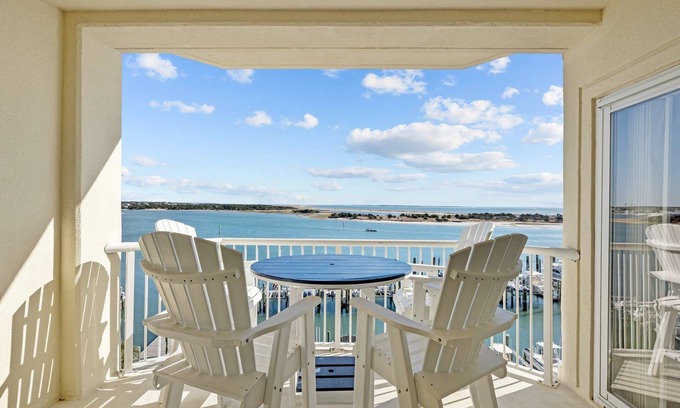 Morehead City Condo | Sea Serenity - the best views in the coastal Carolinas @ Old Towne Yacht Club