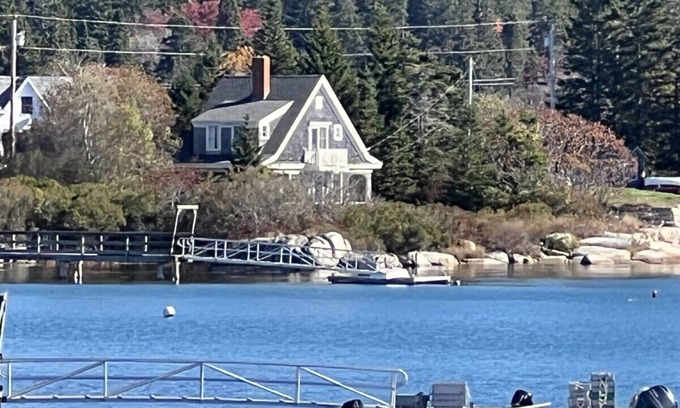 Vinalhaven House | Sea Spray Cottage on Old Harbor