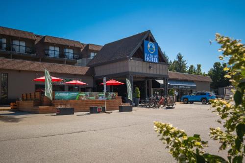 Garibaldi Highlands Hotel | Sea to Sky Hotel and Conference Centre