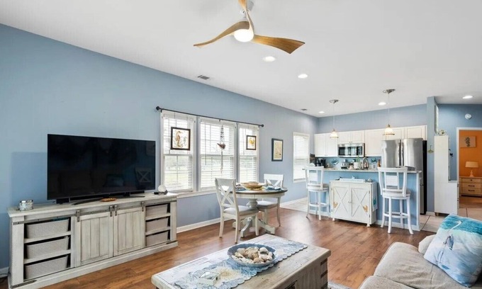 Sea Trail Condo | Sea Trail 2-bedroom condo with 2 Pools, Fitness Center - 5 min to Beach!