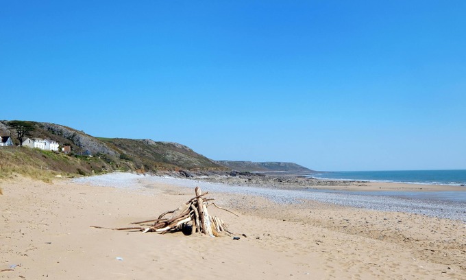 Port-Eynon House | Sea View - 1 Bed Suite - Port Eynon