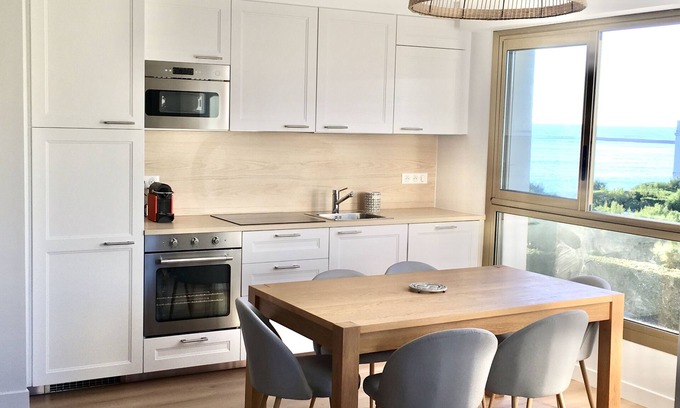Saint-Jean-de-Luz Apartment | SEA VIEW, 50 M from the BEACH, Brand New Apartment 2 Bedrooms, PARKING, EVERYTHING ON FOOT!