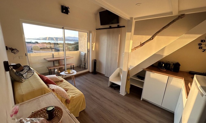 Calcatoggio Apartment | Sea view and access, swimming pool, 25 kms from Ajaccio